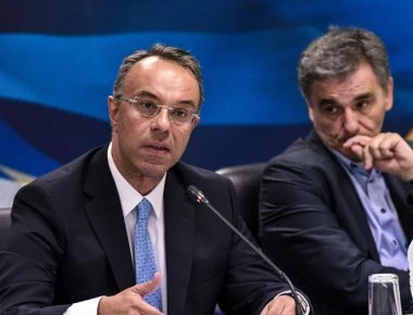 Παράδοση-παραλαβή στο ΥΠΟΙΚ - X.Σταϊκούρας: «Επιδίωξη είναι η υψηλή και διατηρήσιμη ανάπτυξη» (βίντεο)